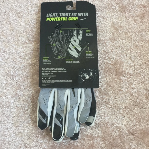 Nike Vapor Knit Gloves - Picture 3 of 3
